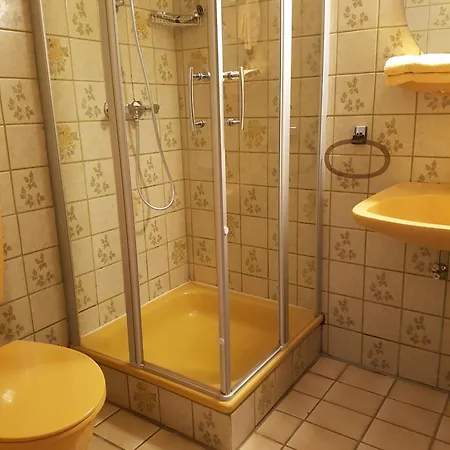 Mit Balkon * 坎普菲尔德