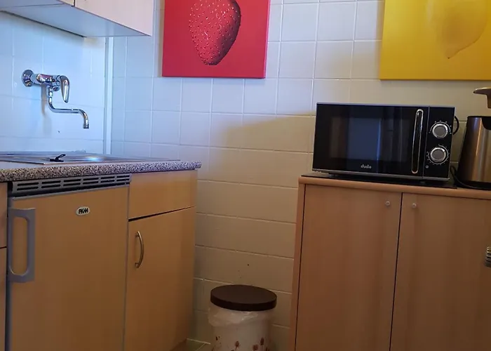 Apartamento Mit Balkon *